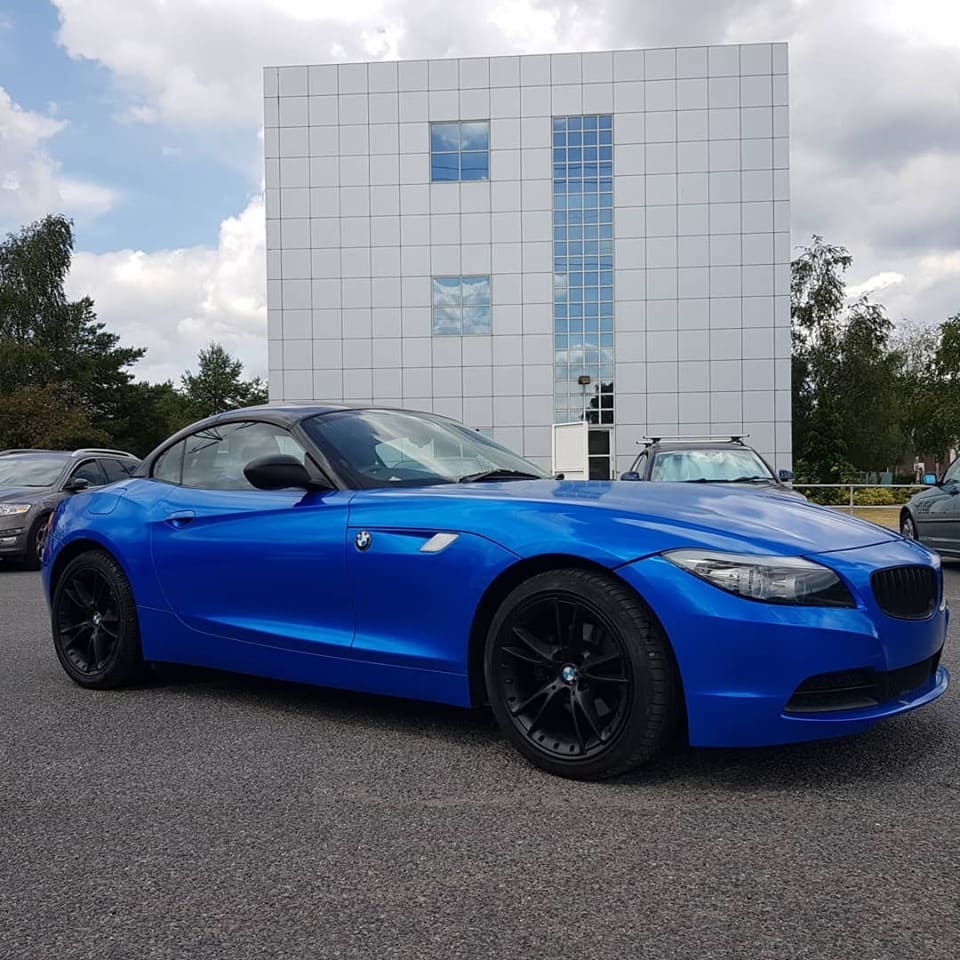 Blue BMW Z4 colour-change wrap by Wraptastic